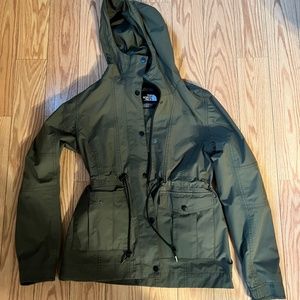 North face rain jacket size small